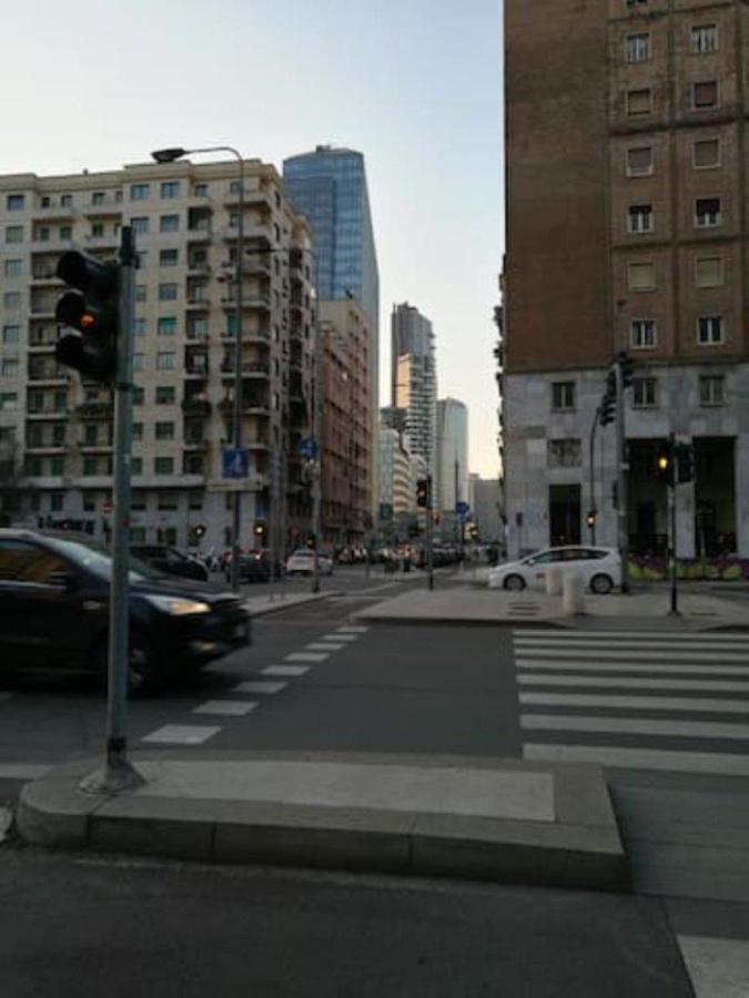 Suite Metro Stazione Centrale / Repubblica Milan Bagian luar foto